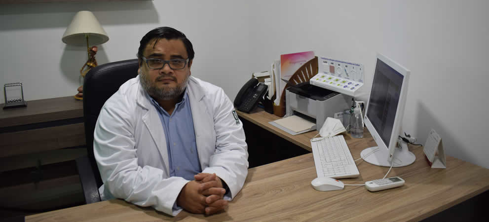 Especialista en Colposcopía e Histeroscopía